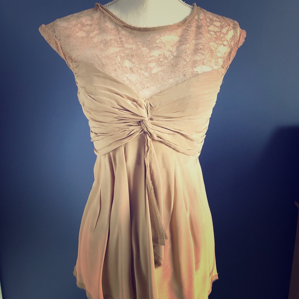 BCBG Maxazria Silk & lace shirt size 4